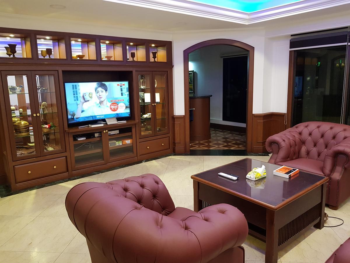 Marina Court Luxury Penthouse Aparthotel Kota Kinabalu Luaran gambar