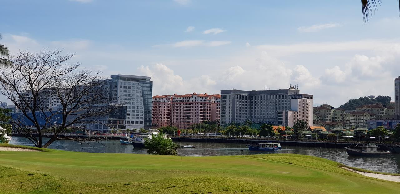 Marina Court Luxury Penthouse Aparthotel Kota Kinabalu Luaran gambar