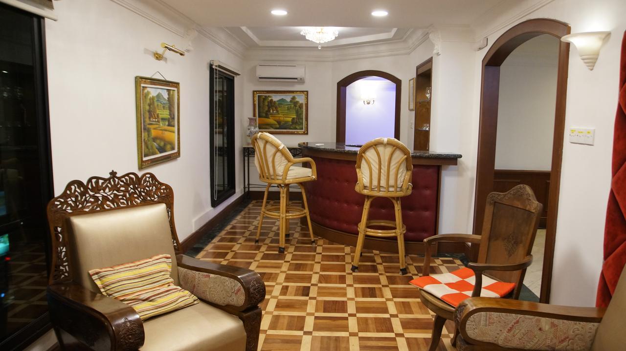 Marina Court Luxury Penthouse Aparthotel Kota Kinabalu Luaran gambar