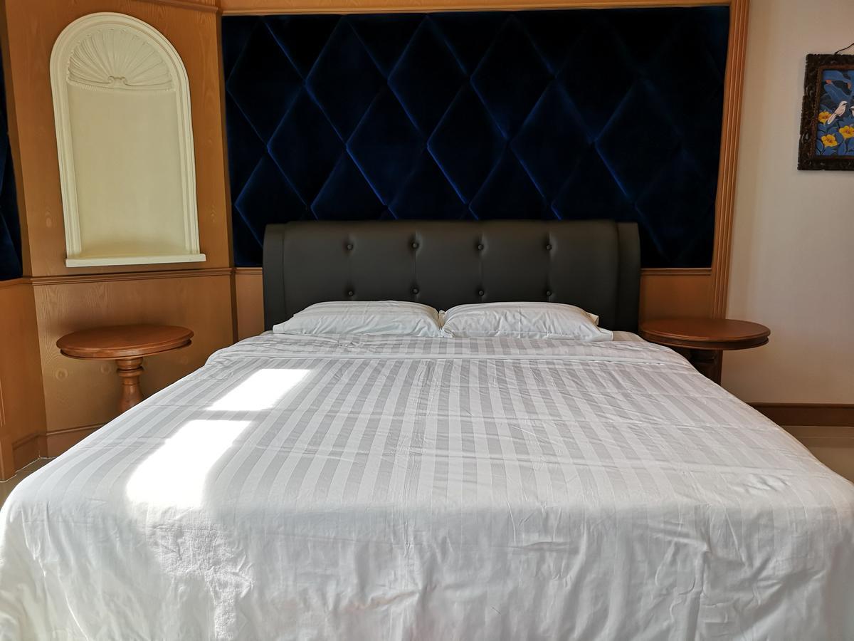 Marina Court Luxury Penthouse Aparthotel Kota Kinabalu Luaran gambar