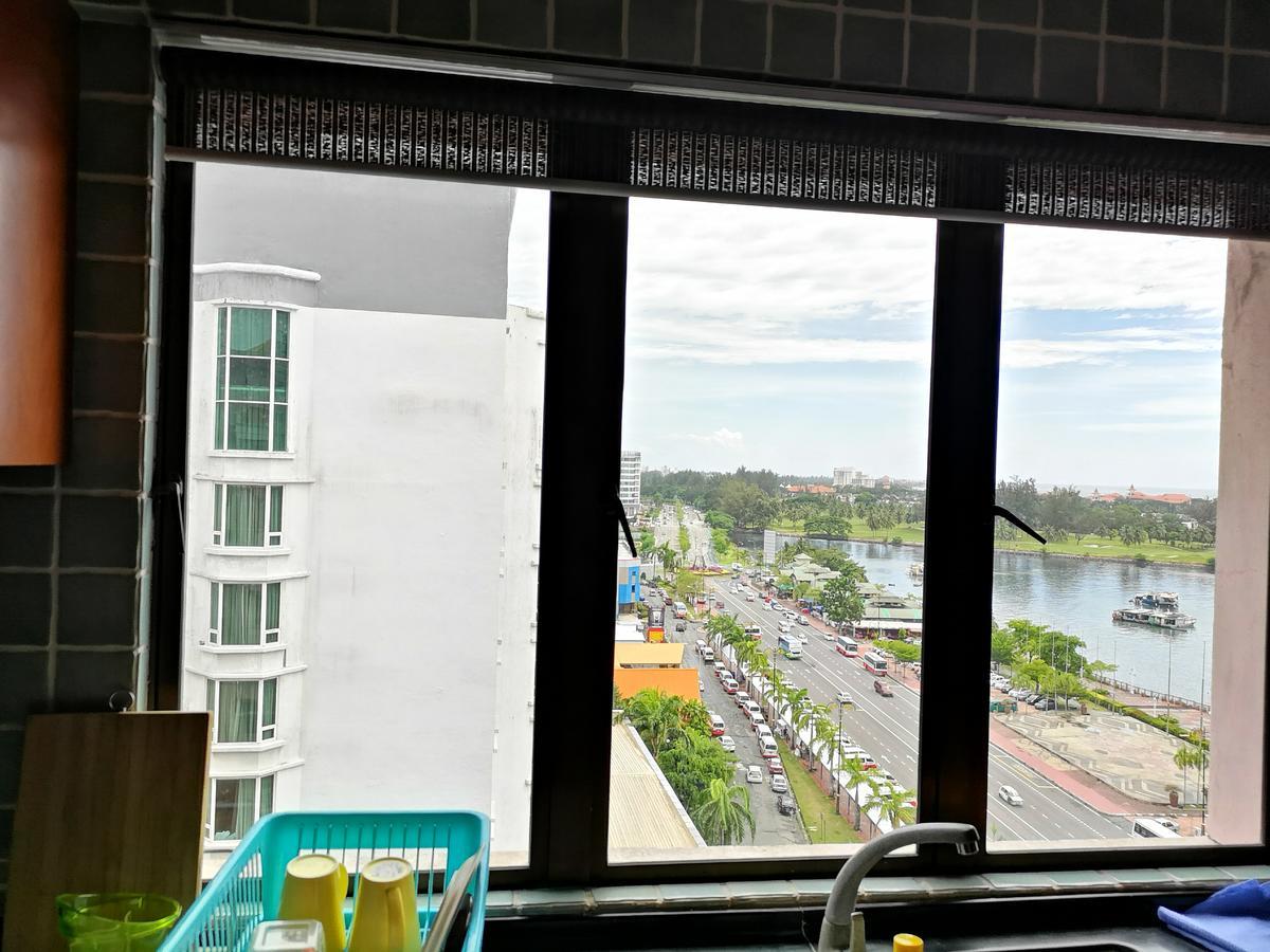Marina Court Luxury Penthouse Aparthotel Kota Kinabalu Luaran gambar