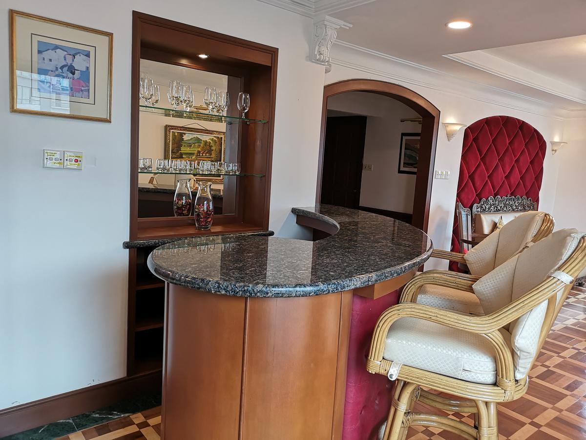 Marina Court Luxury Penthouse Aparthotel Kota Kinabalu Luaran gambar