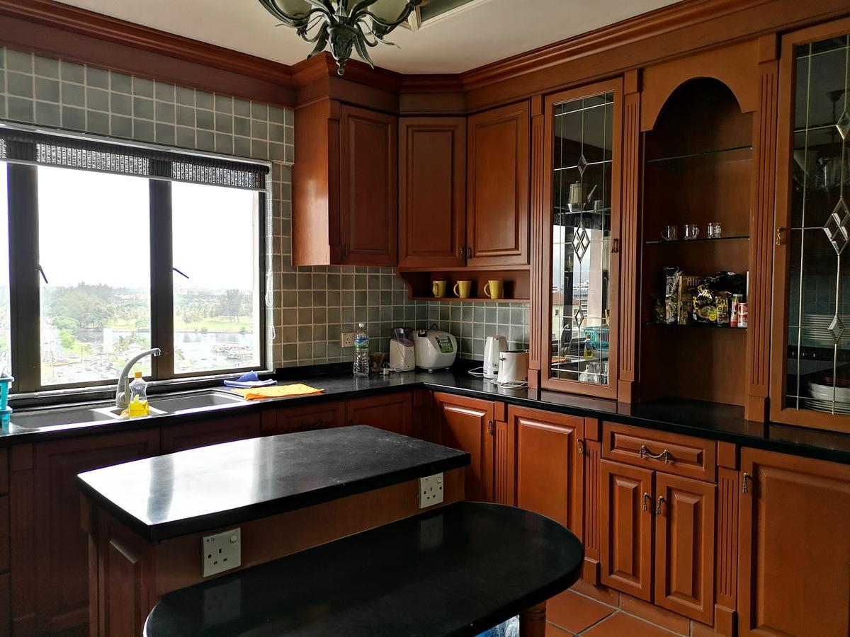 Marina Court Luxury Penthouse Aparthotel Kota Kinabalu Luaran gambar