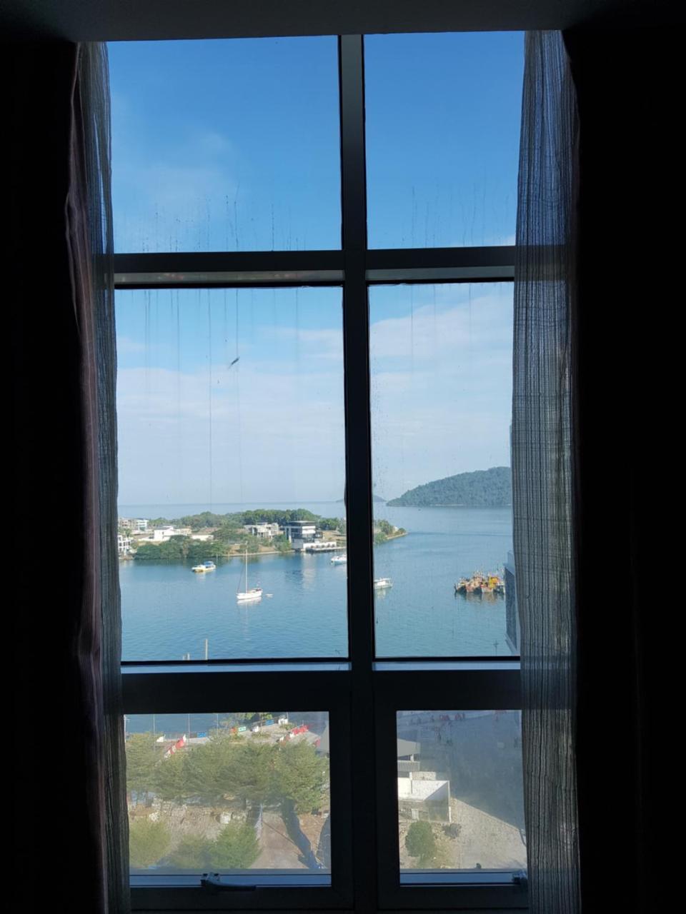 Marina Court Luxury Penthouse Aparthotel Kota Kinabalu Luaran gambar
